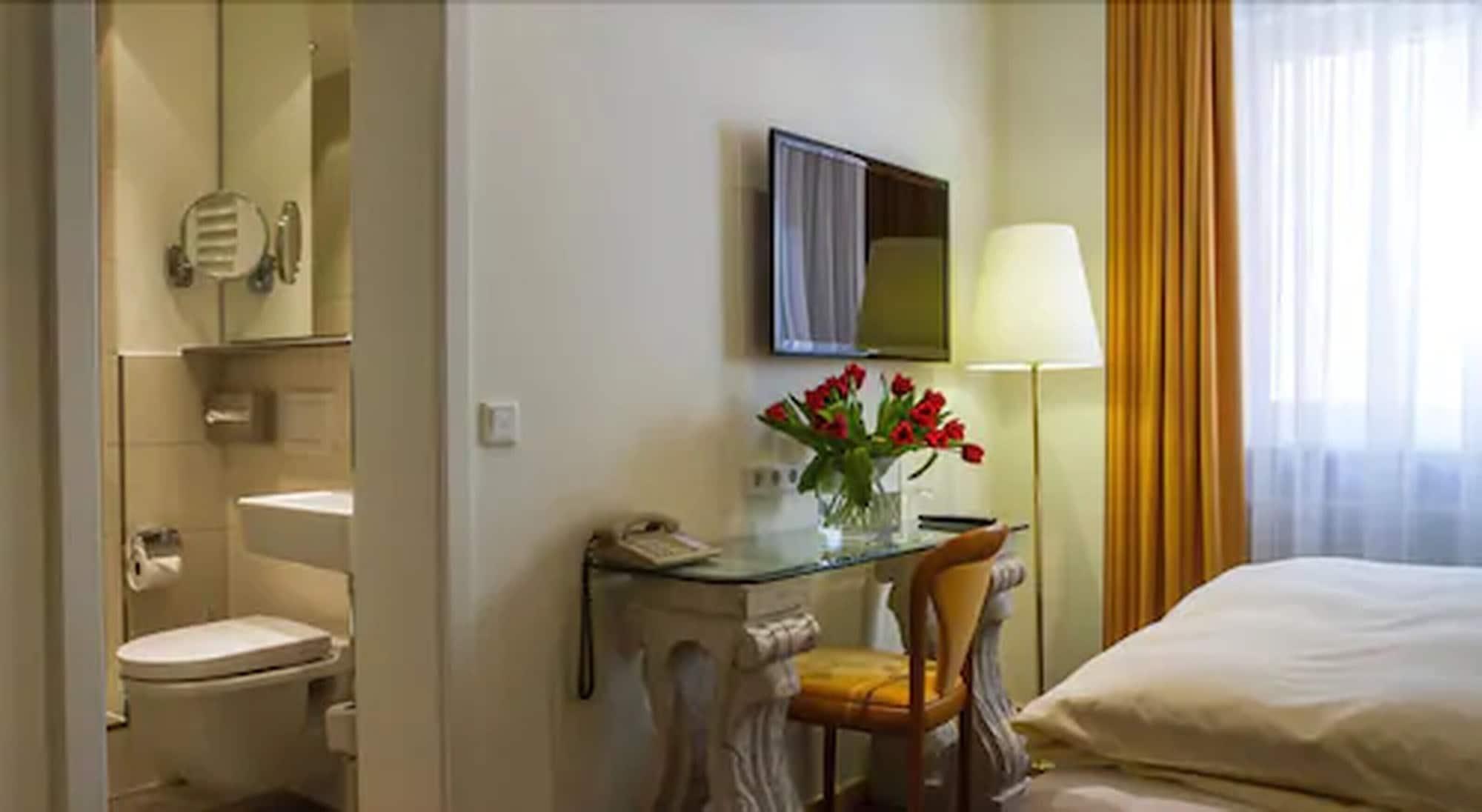 Hotel Heidelberger Hof Екстериор снимка