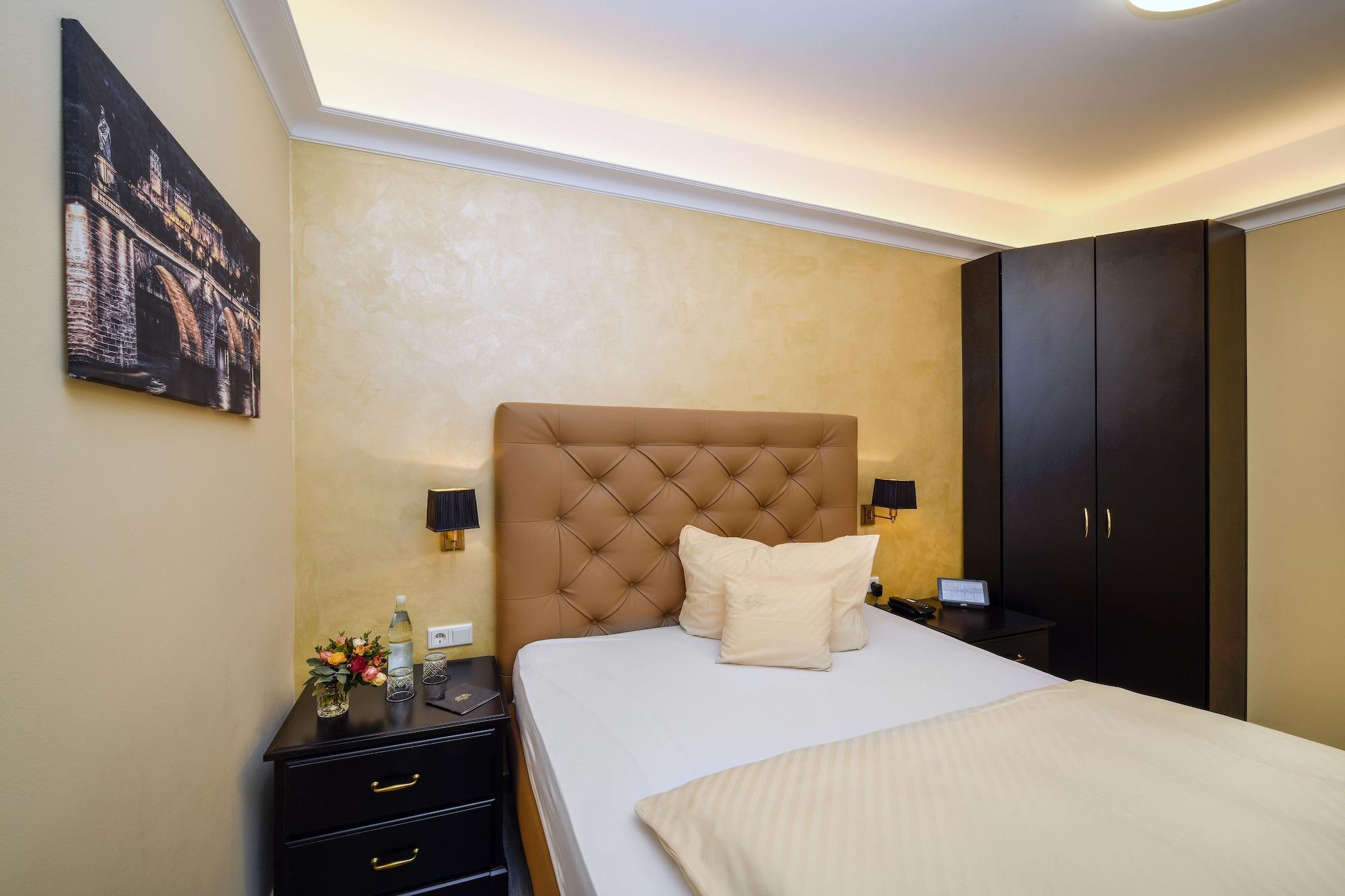 Hotel Heidelberger Hof Екстериор снимка