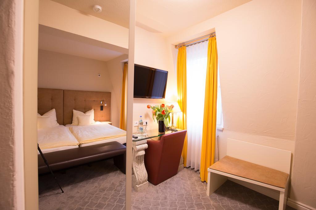 Hotel Heidelberger Hof Стая снимка