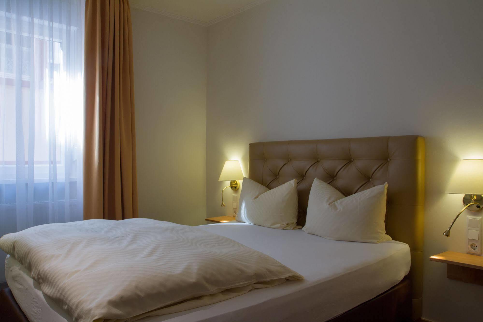 Hotel Heidelberger Hof Екстериор снимка
